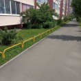 Установлены ограждения газона по адресу Московский мкр., дом 4